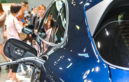 デロイト調査：中国人の6割超、次の車に678万円以上を想定