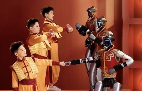 中国春節特番に賭ける巨額投資――ロボット4社競演、IPOラッシュ前夜の攻防