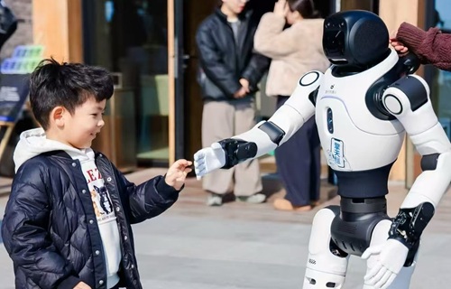 ロボットレンタル、価格急落と需要拡大 日額最大60万円から10万円へ転換