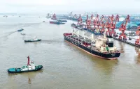 中国重汽513台、一帯一路のタンザニアへ一斉輸出