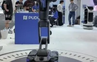 中国湖南省長沙市の身体性を持つロボット、EUのCE認証取得 中国初の産業用製品